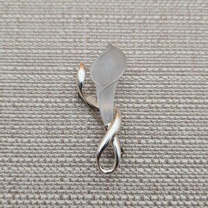 Sterling Silver Calla Lily Frosted Glass Pin Brooch B727